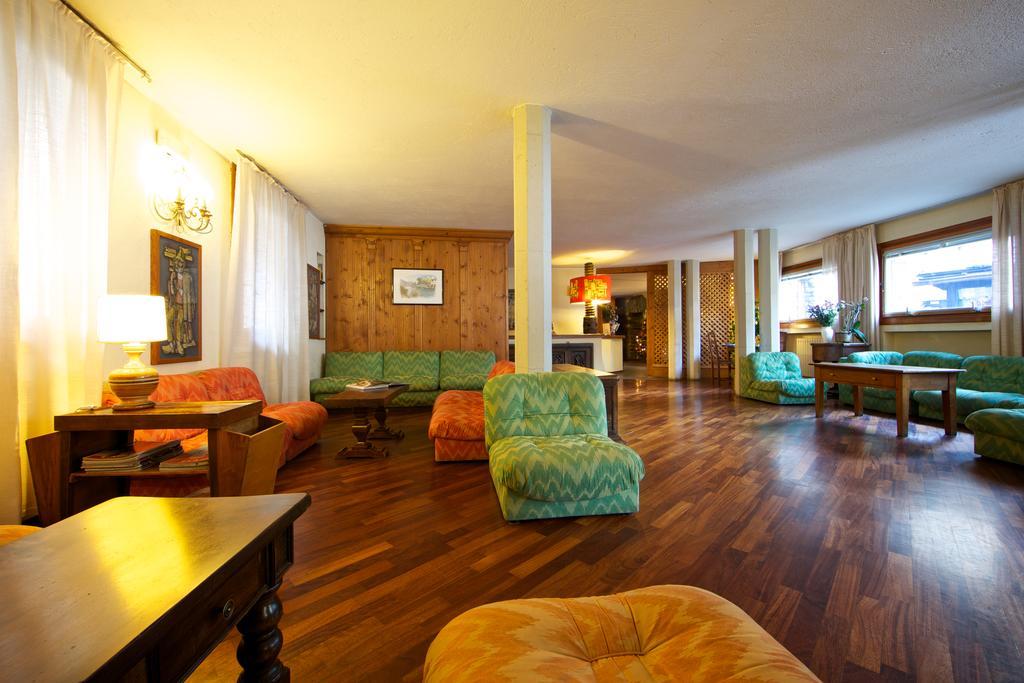 Hotel Dolonne Courmayeur Zewnętrze zdjęcie