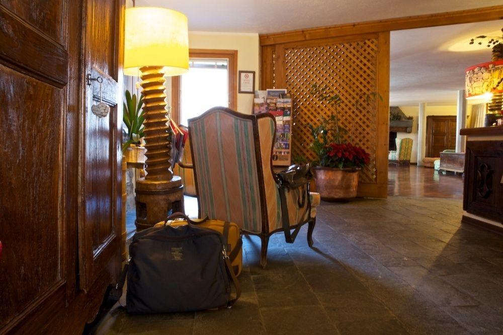 Hotel Dolonne Courmayeur Zewnętrze zdjęcie