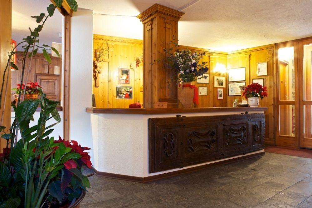 Hotel Dolonne Courmayeur Zewnętrze zdjęcie