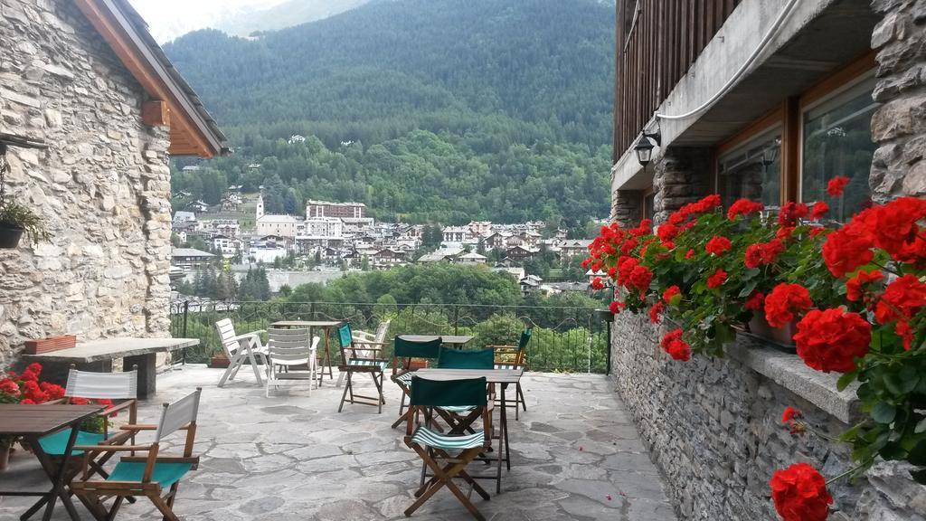 Hotel Dolonne Courmayeur Zewnętrze zdjęcie