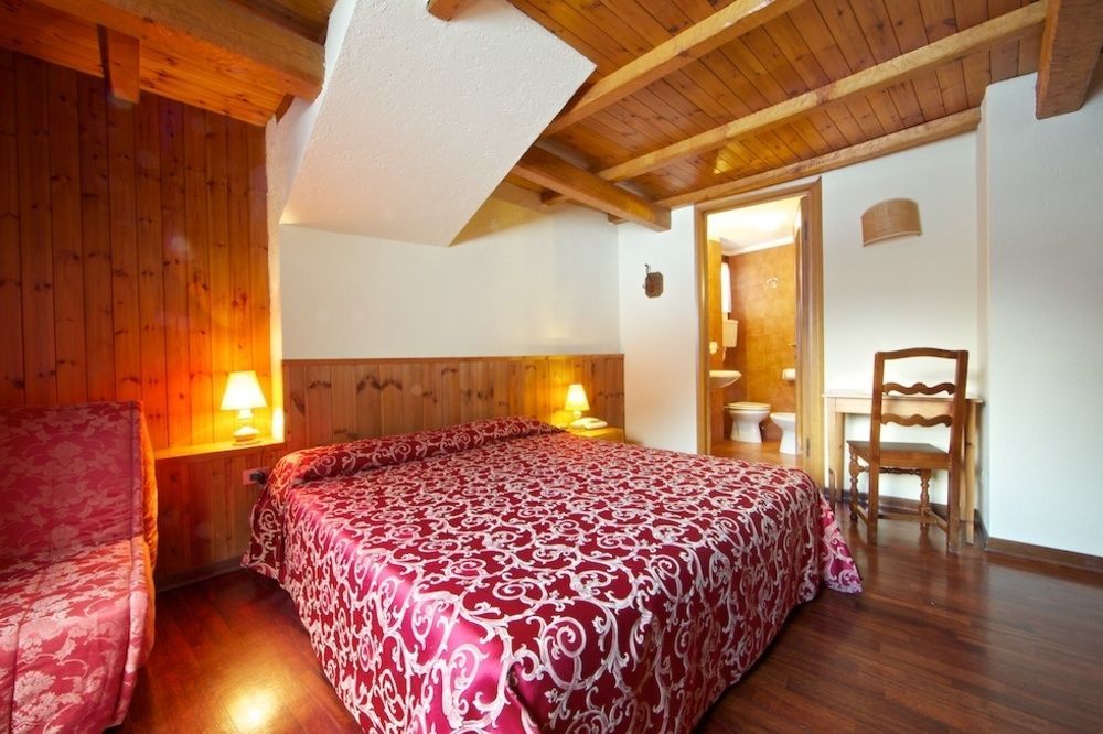 Hotel Dolonne Courmayeur Zewnętrze zdjęcie